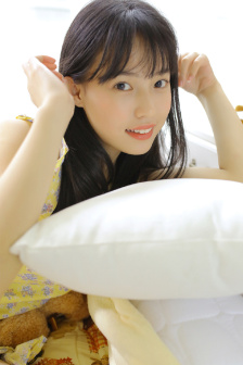 不扣纽的女孩详情介绍